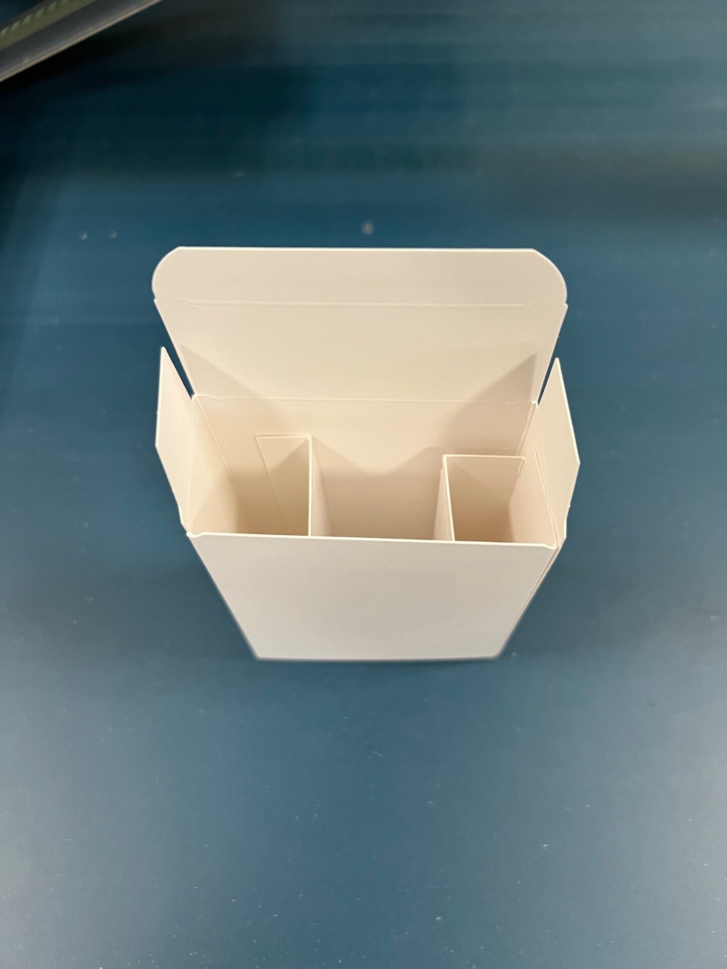 Dispositivo cajas compartimentadas para máquina Bobst Masterfold