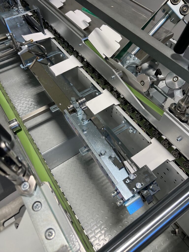 Dispositivo cajas compartimentadas para máquina Bobst Masterfold