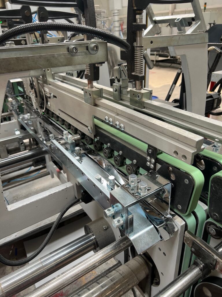 Dispositivo para fundas en máquina Heidelberg Diana X-115