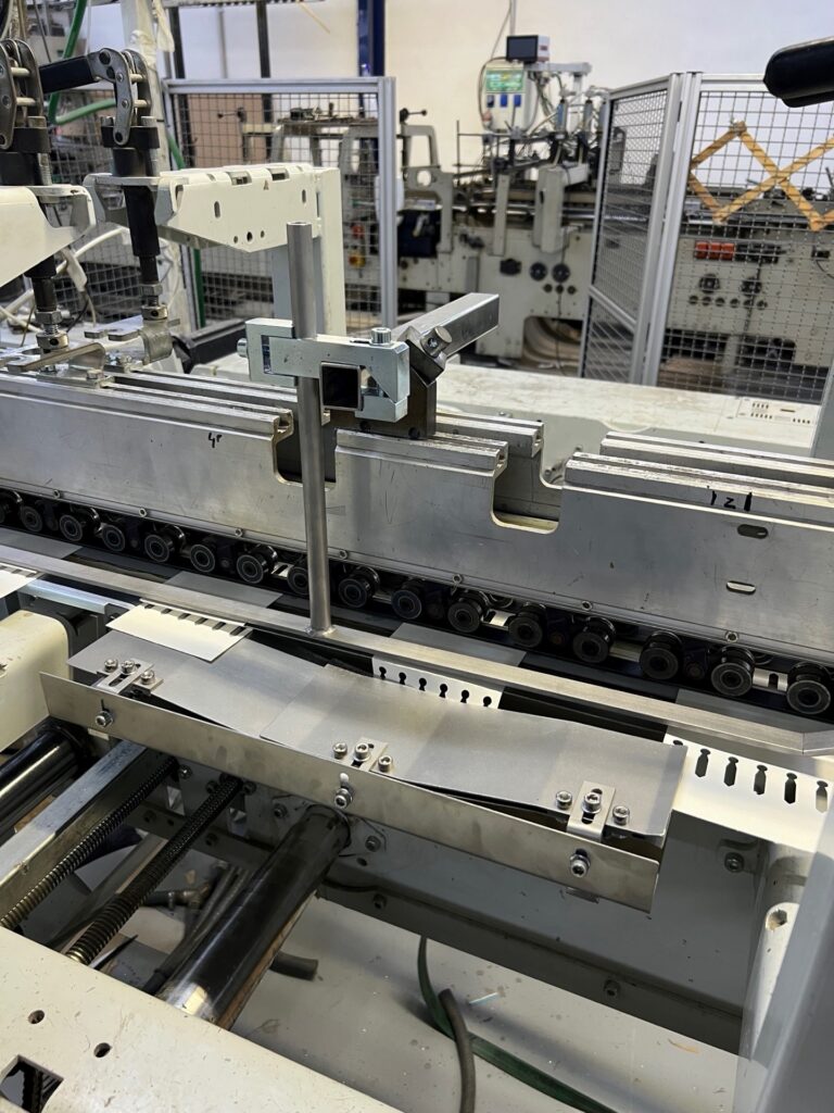 Dispositivo para viales en máquina Bobst Mistral