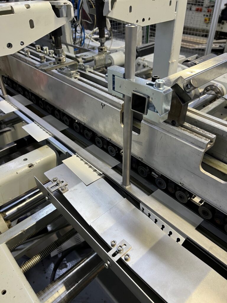 Dispositivo para viales en máquina Bobst Mistral
