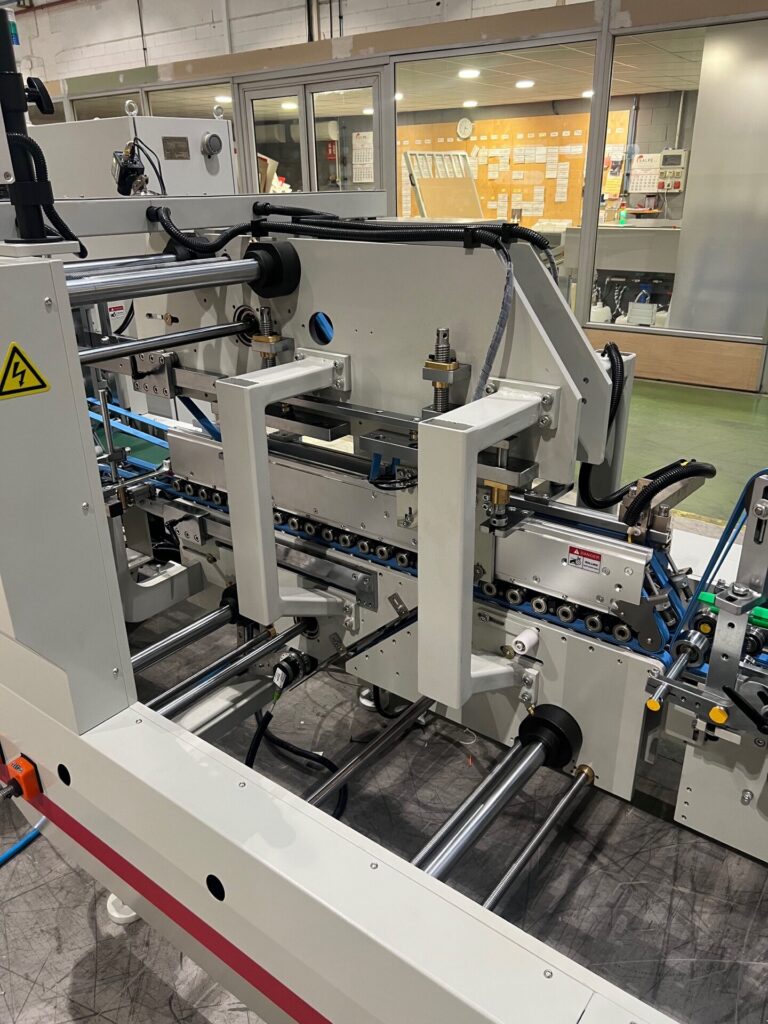 Dobladora pegadora SCM WO-750PC R I con módulo de inspección
