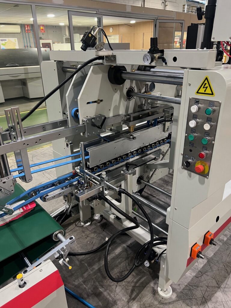 Dobladora pegadora SCM WO-750PC R I con módulo de inspección